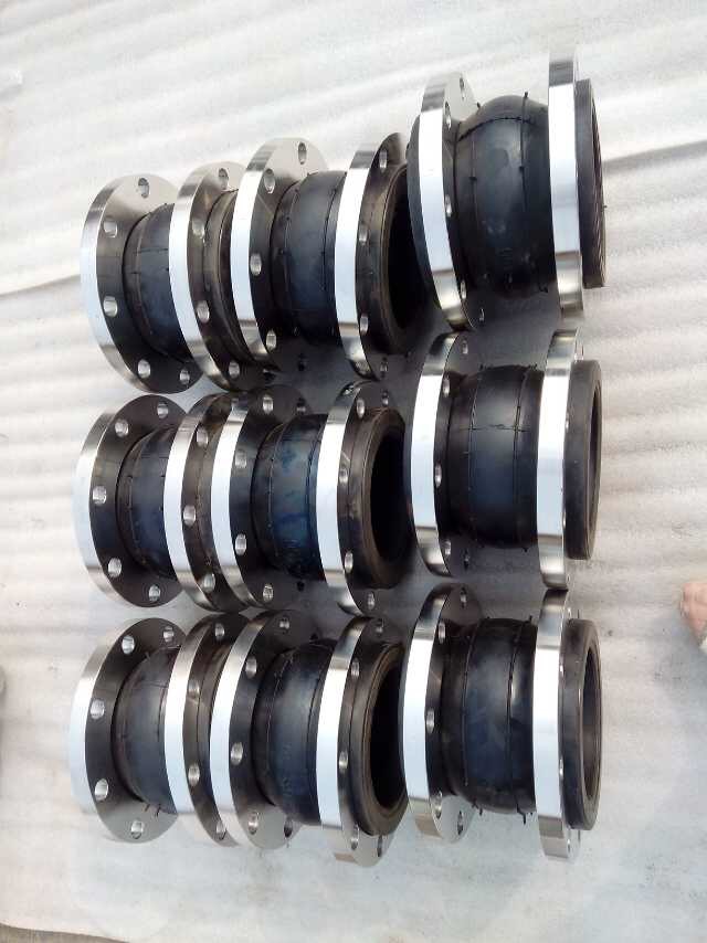 橡膠接頭的特性使其應(yīng)用非常廣泛